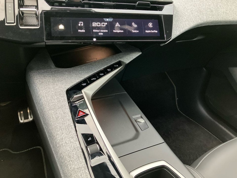 Peugeot e-5008 77 GT Pack 7prs 5d