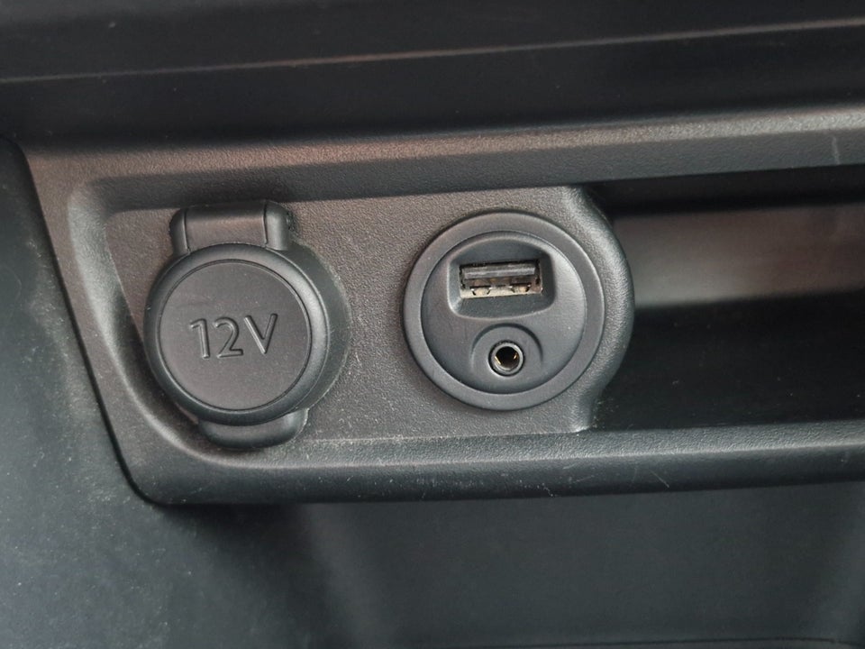 Peugeot 208 1,2 VTi Active 5d