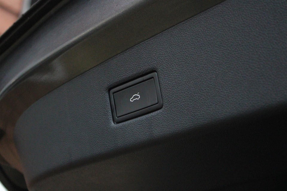 Ford Explorer 82 Select Extended Range 5d