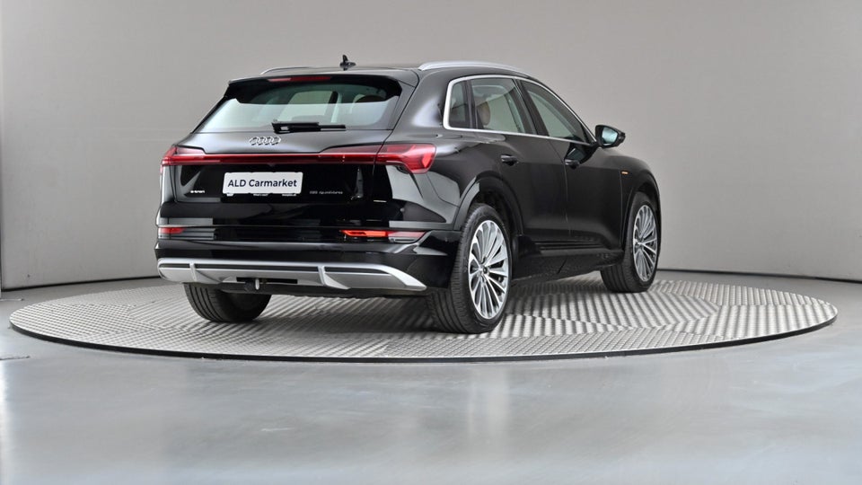 Audi e-tron 55 S-line quattro 5d
