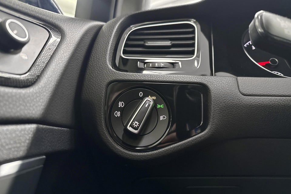 VW Golf VII 1,5 TSi 150 Highline DSG 5d