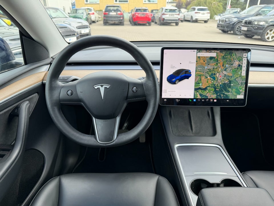 Tesla Model Y Long Range AWD 5d