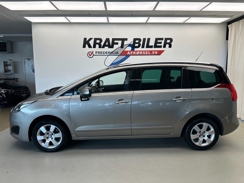 Peugeot 5008 1,6 BlueHDi 120 Allure 7prs 5d