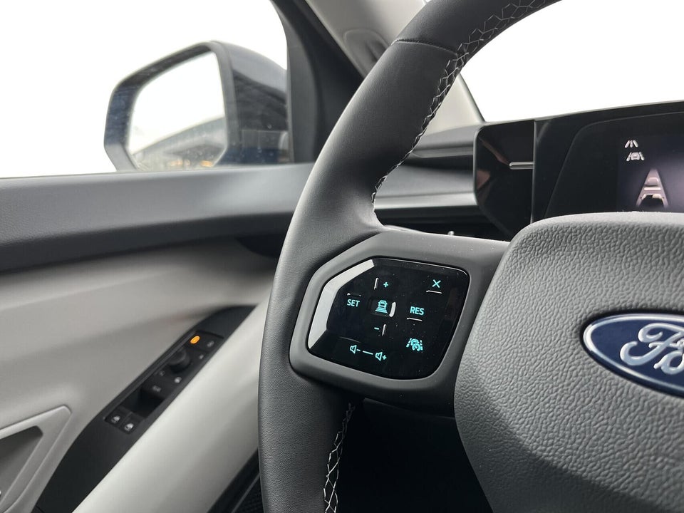 Ford Explorer 77 Select Extended Range 5d