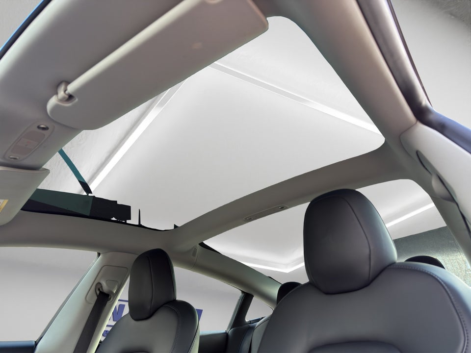 Tesla Model 3 Long Range AWD 4d