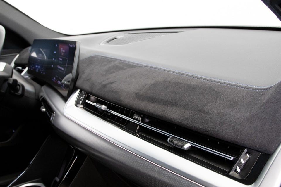 BMW iX2 eDrive20 M-Sport 5d