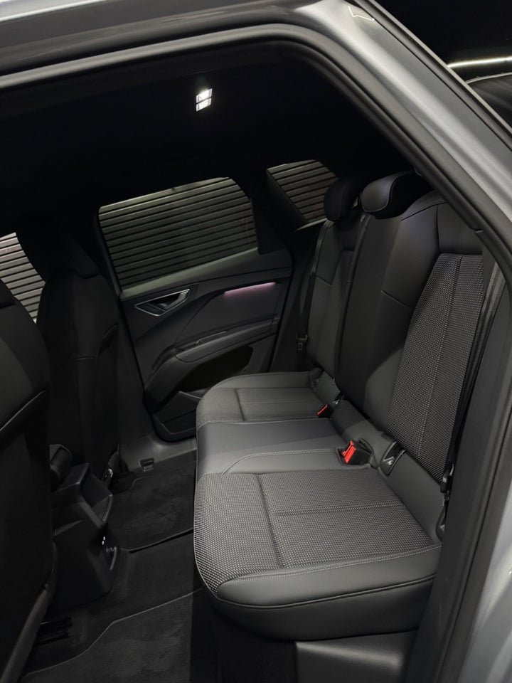 Audi Q4 e-tron 45 S-line 5d