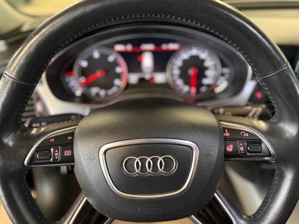 Audi A6 3,0 TDi 218 Avant quattro S-tr. 5d