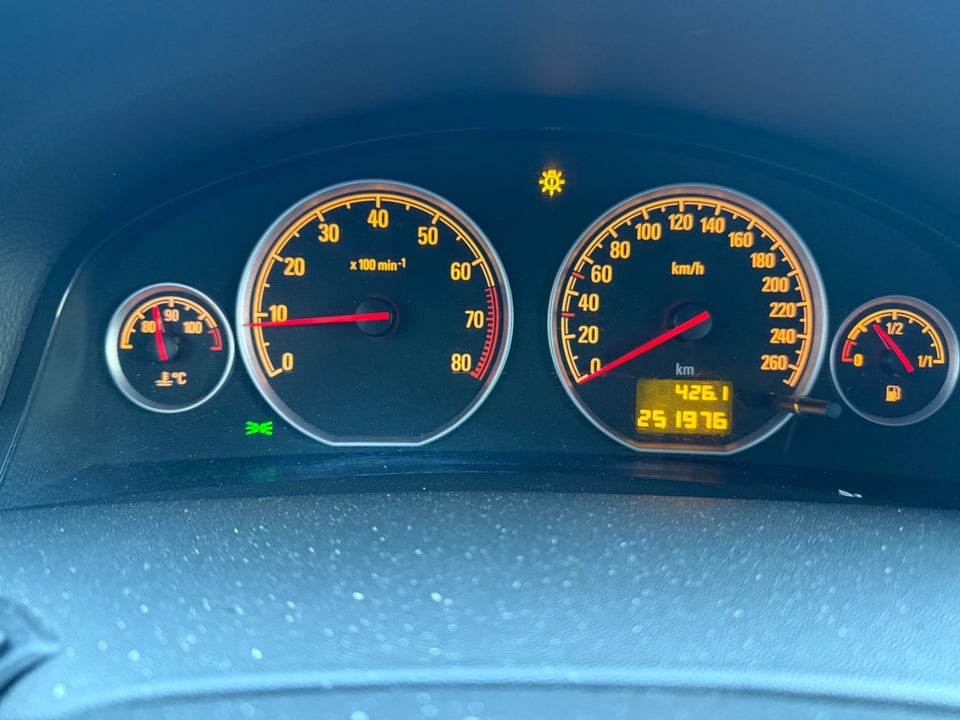 Opel Vectra 2,2 16V 155 Elegance 4d