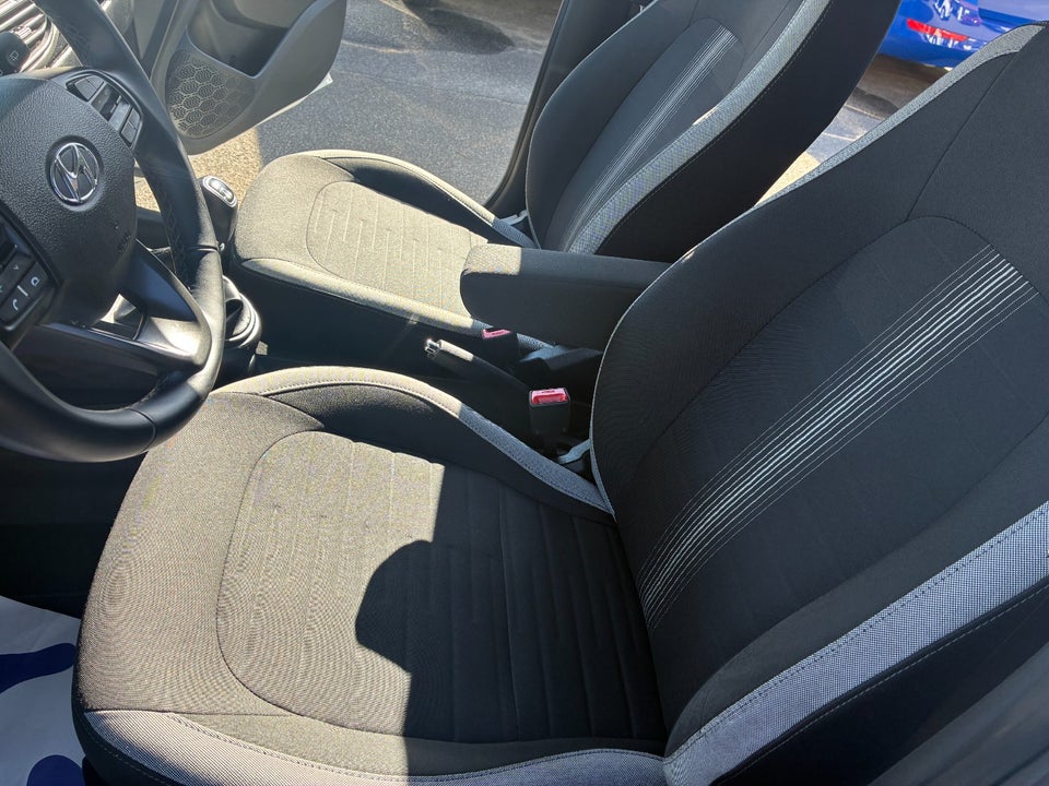 Hyundai i10 1,0 MPi Essential 5d