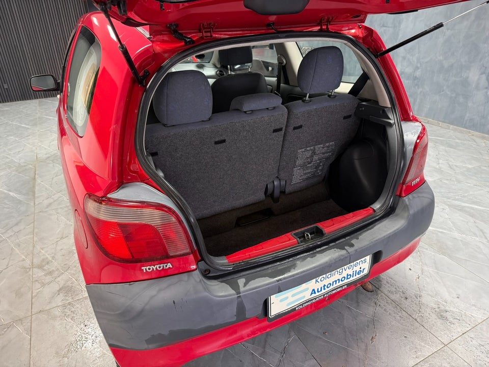 Toyota Yaris 1,0 Luna 3d