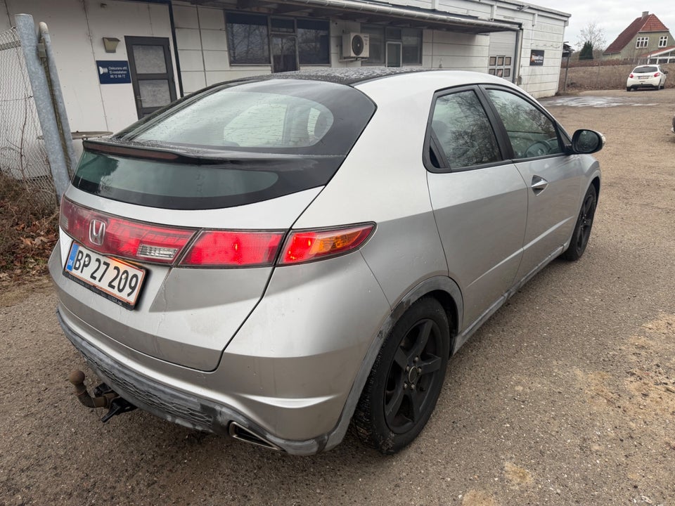 Honda Civic 1,8 Sport 5d