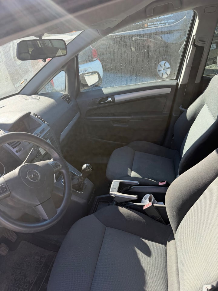 Opel Zafira 1,9 CDTi 100 Enjoy 5d