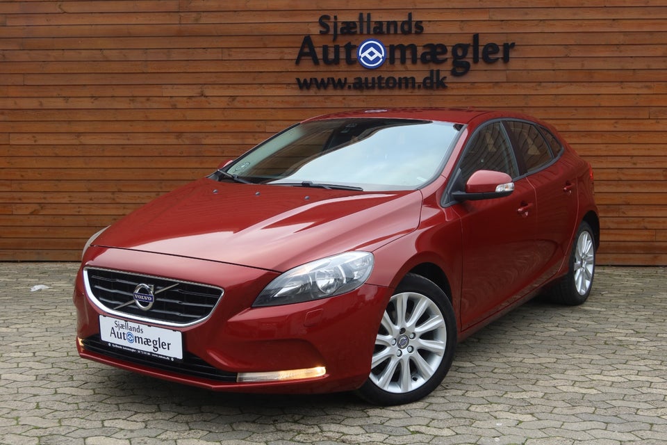 Volvo V40 1,6 D2 115 Kinetic 5d