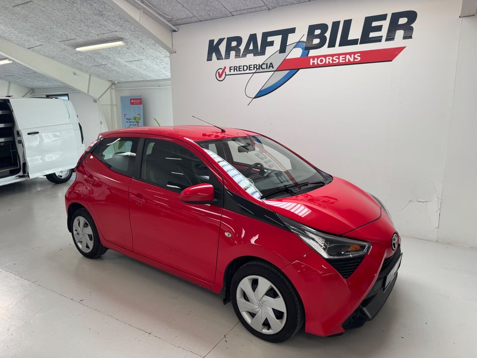 Toyota Aygo 1,0 VVT-i x-plore 5d