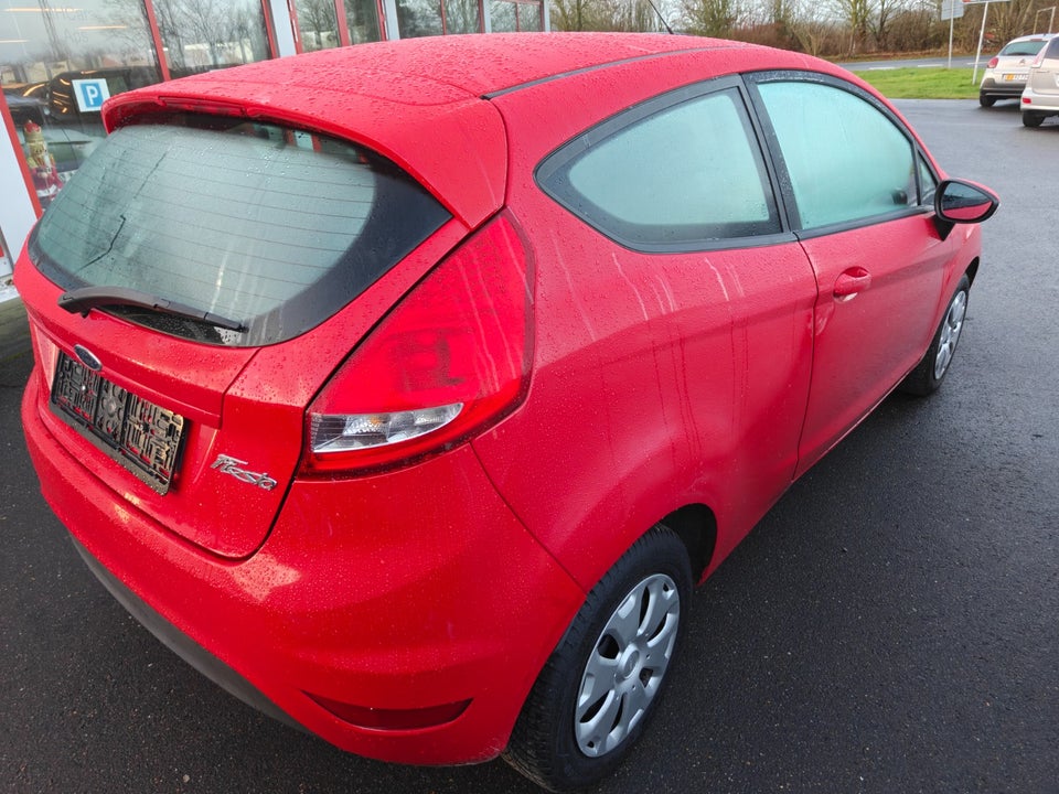 Ford Fiesta 1,25 60 Ambiente 3d