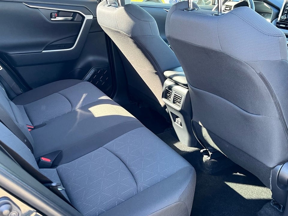 Toyota RAV4 2,0 T3 Comfort e-CVT 5d