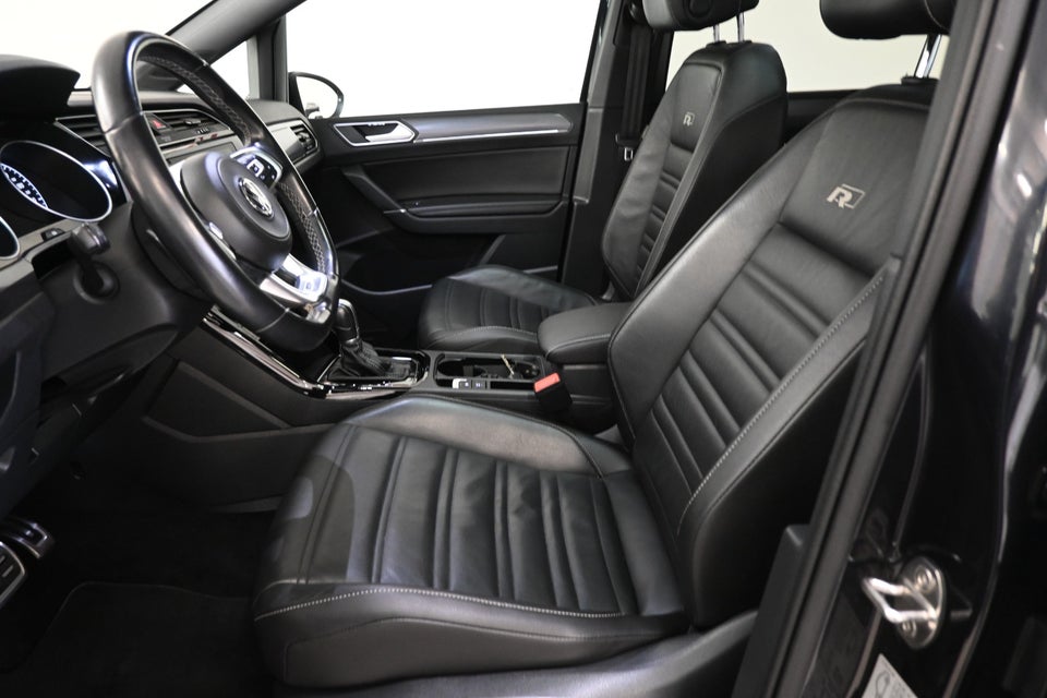 VW Touran 1,8 TSi 180 R-line DSG 7prs 5d