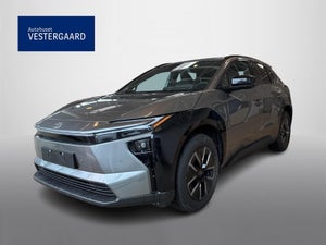 Toyota bZ4X, modelår 2026, 100 km
