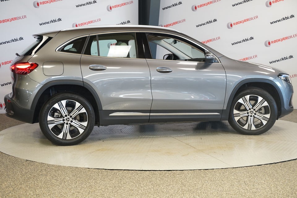Mercedes EQA250+ Progressive 5d