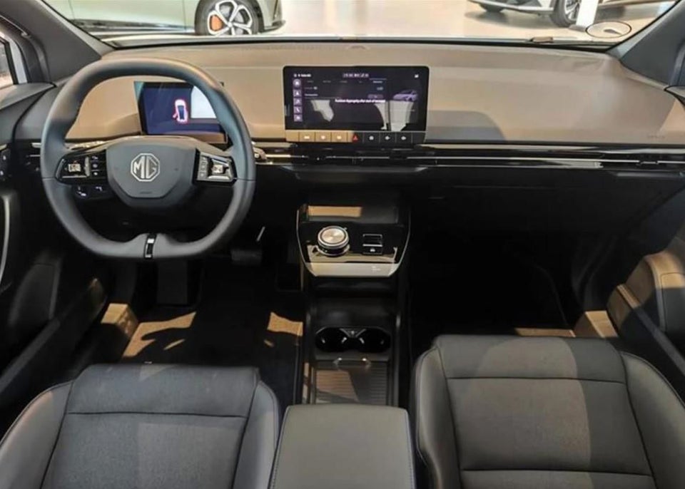 MG 4 77 Trophy Extended Range 5d