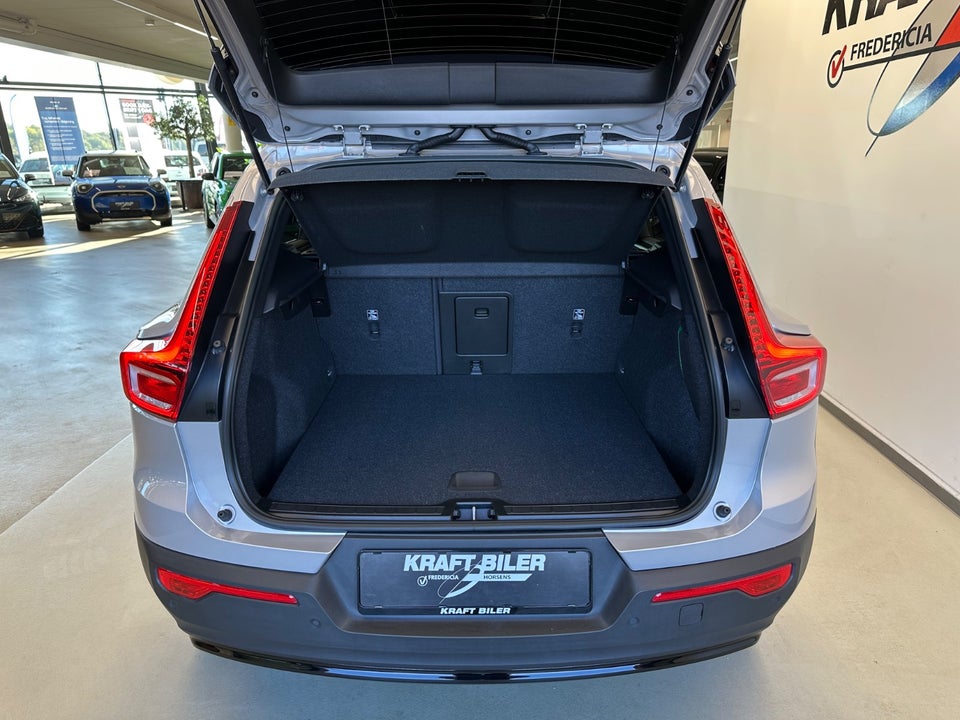 Volvo XC40 ReCharge Start 5d