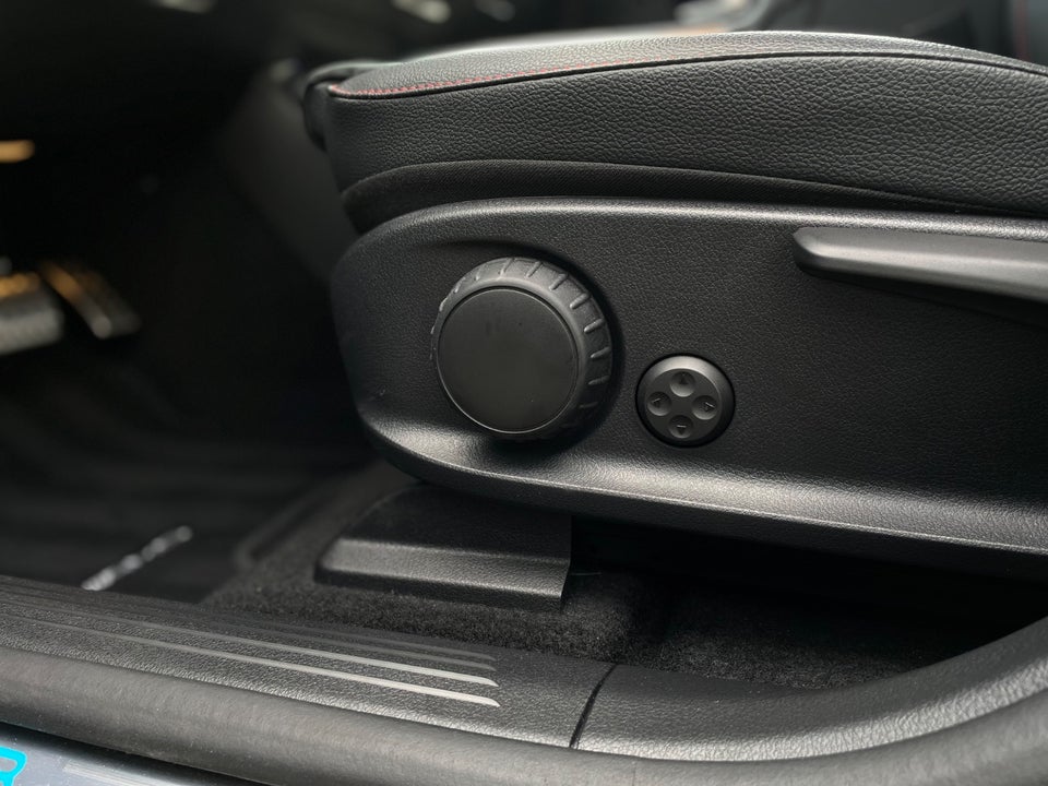 Mercedes EQB250+ AMG Line 5d