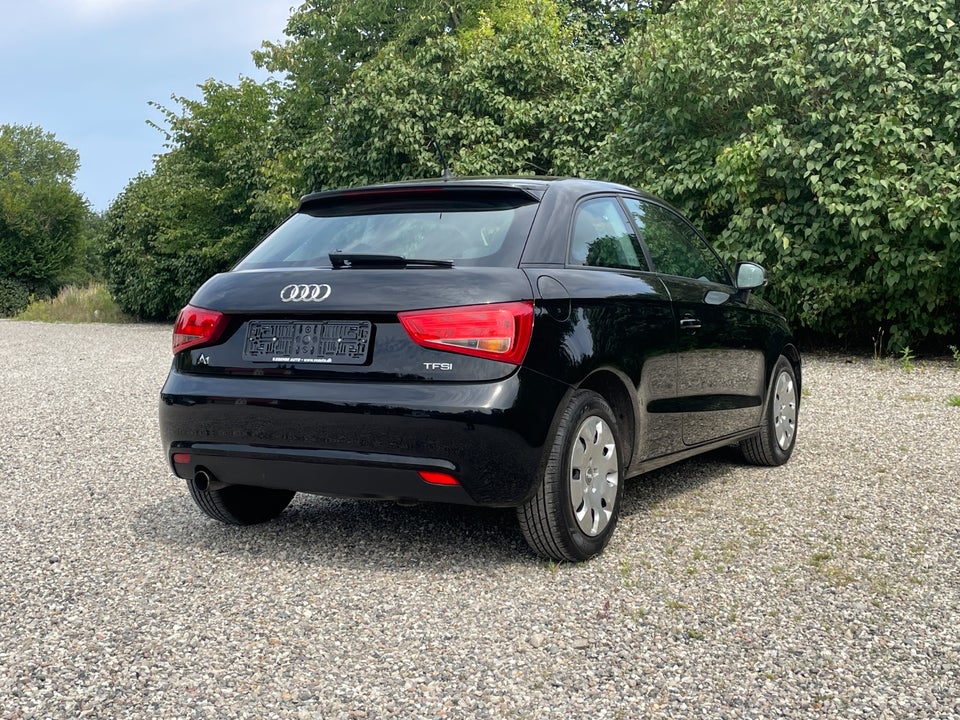 Audi A1 1,2 TFSi 86 Ambition 3d