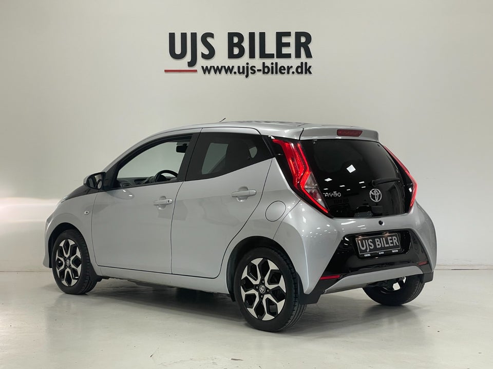 Toyota Aygo 1,0 VVT-i x-press 5d