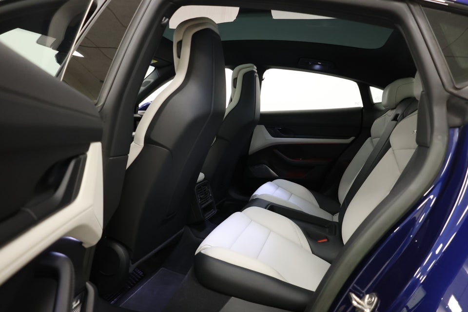 Porsche Taycan 4S Performance+ 4d