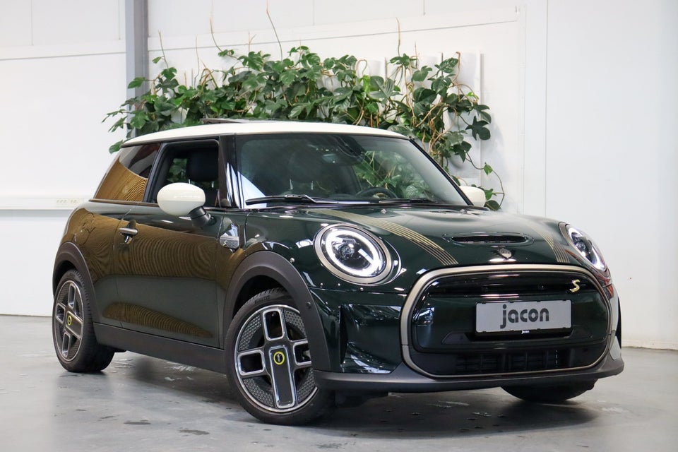 MINI Cooper SE Resolute Edition 3d