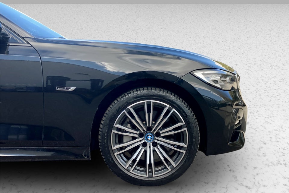 BMW 330e 2,0 Touring M-Sport aut. 5d