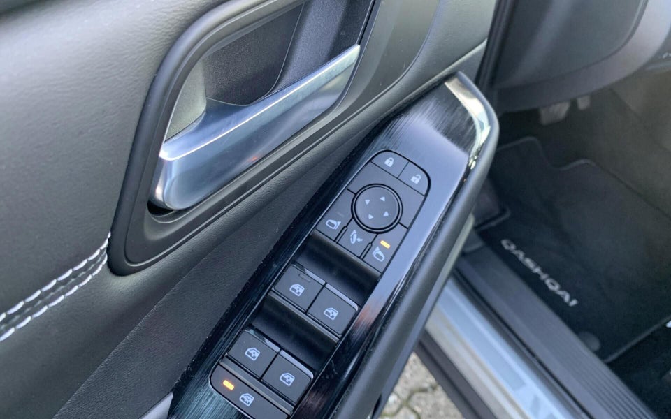 Nissan Qashqai 1,3 mHEV N-Connecta X-tr. 5d