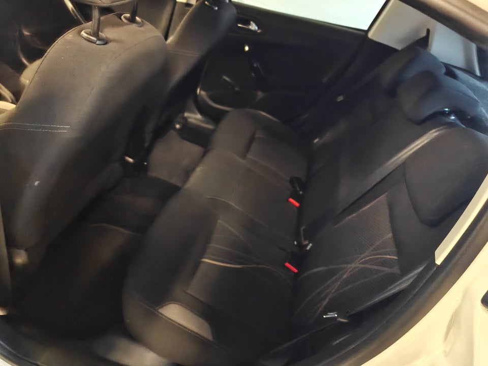 Peugeot 208 1,4 HDi 68 Active 5d