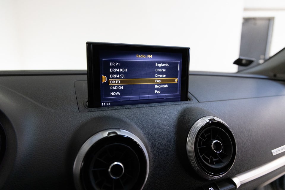 Audi A3 40 TFSi S-line Sportback quattro S-tr. 5d