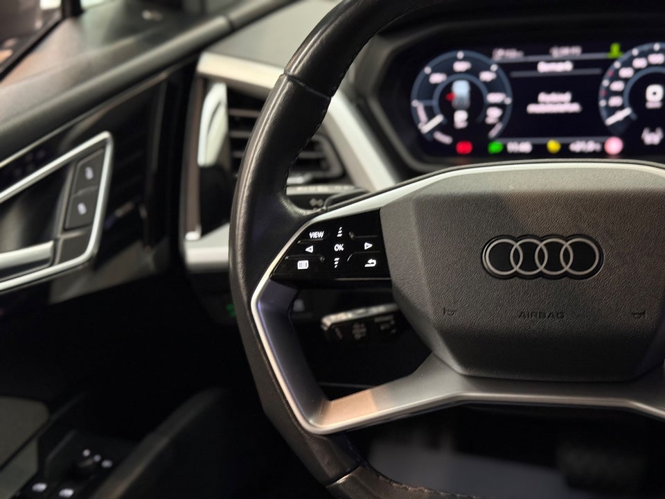 Audi Q4 e-tron 35 Advanced 5d
