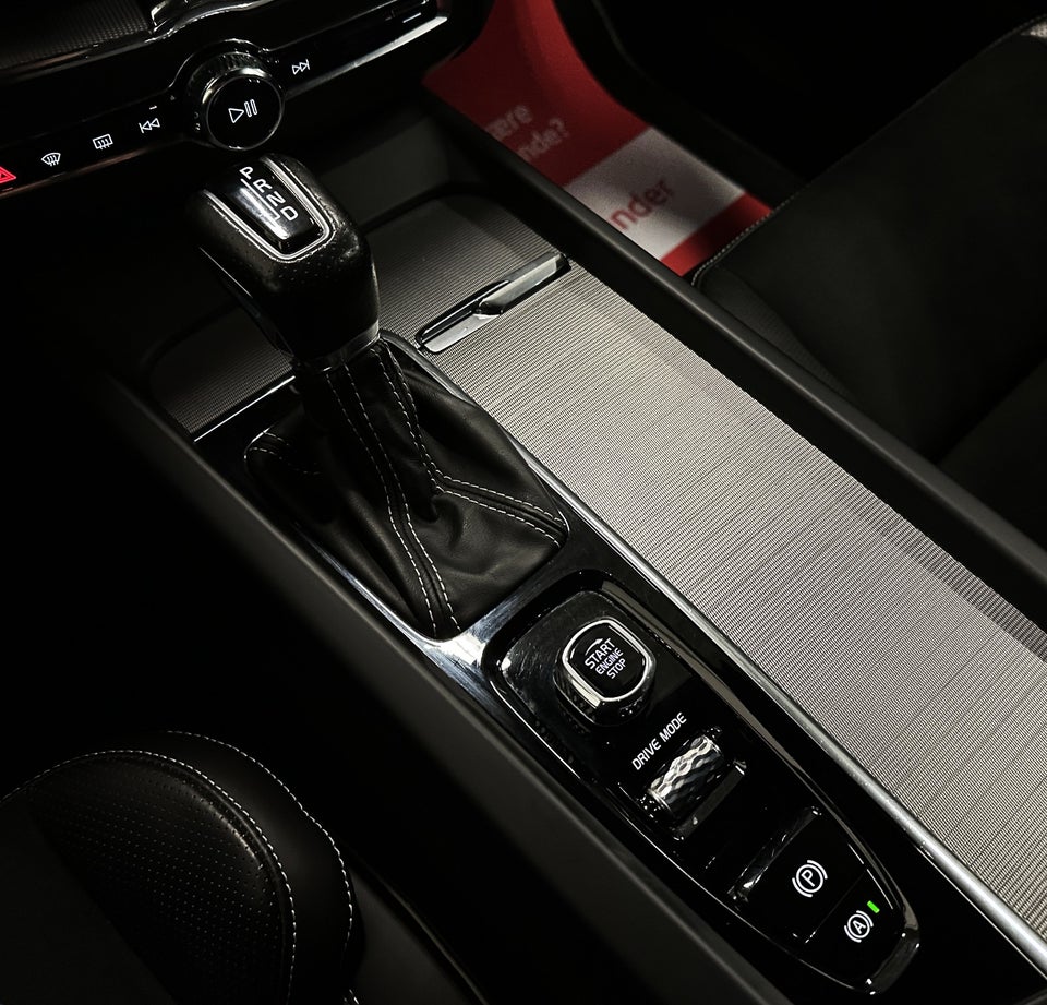 Volvo XC60 2,0 D4 190 R-Design aut. 5d