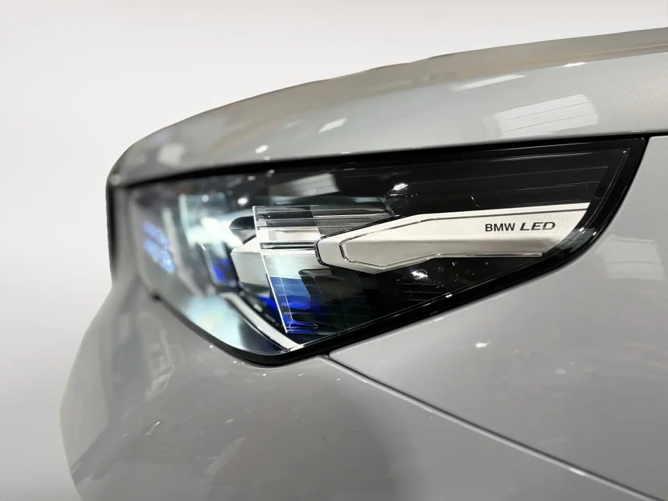 BMW i5 eDrive40 M-Sport 4d