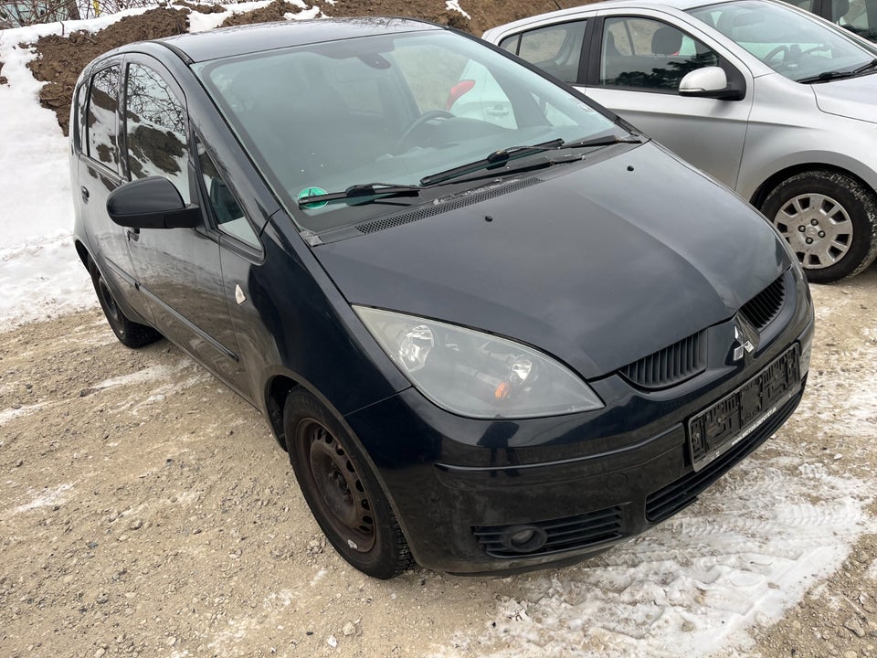 Mitsubishi Colt 1,5 Cash 5d