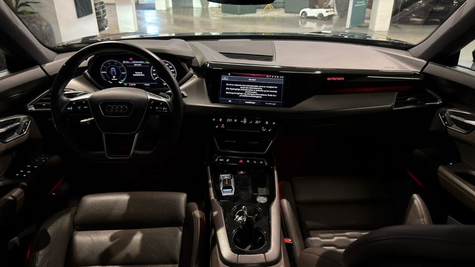 Audi e-tron GT quattro 4d