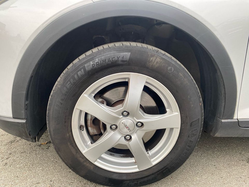 Hyundai Bayon 1,0 T-GDi Essential DCT 5d