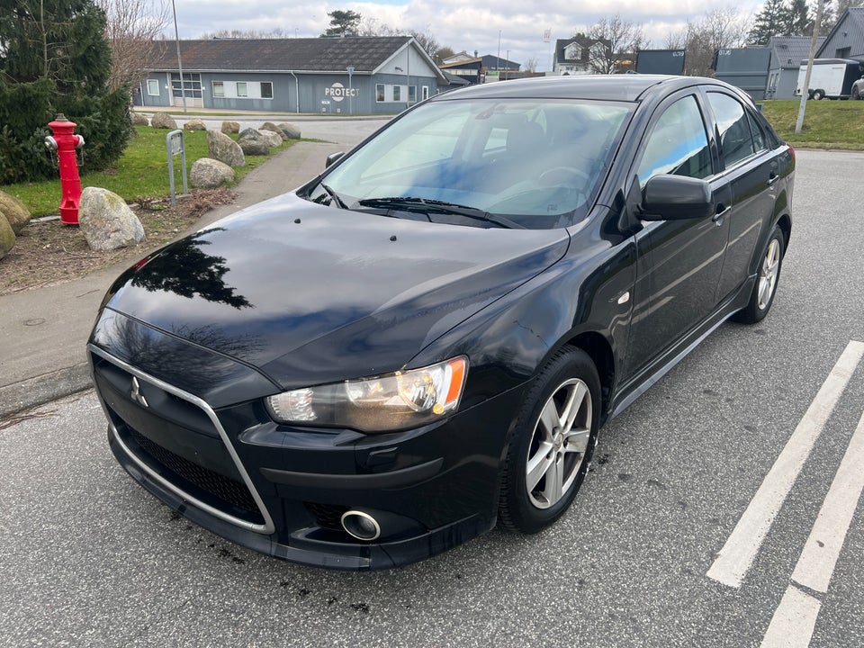 Mitsubishi Lancer 1,5 Invite SportBack 5d