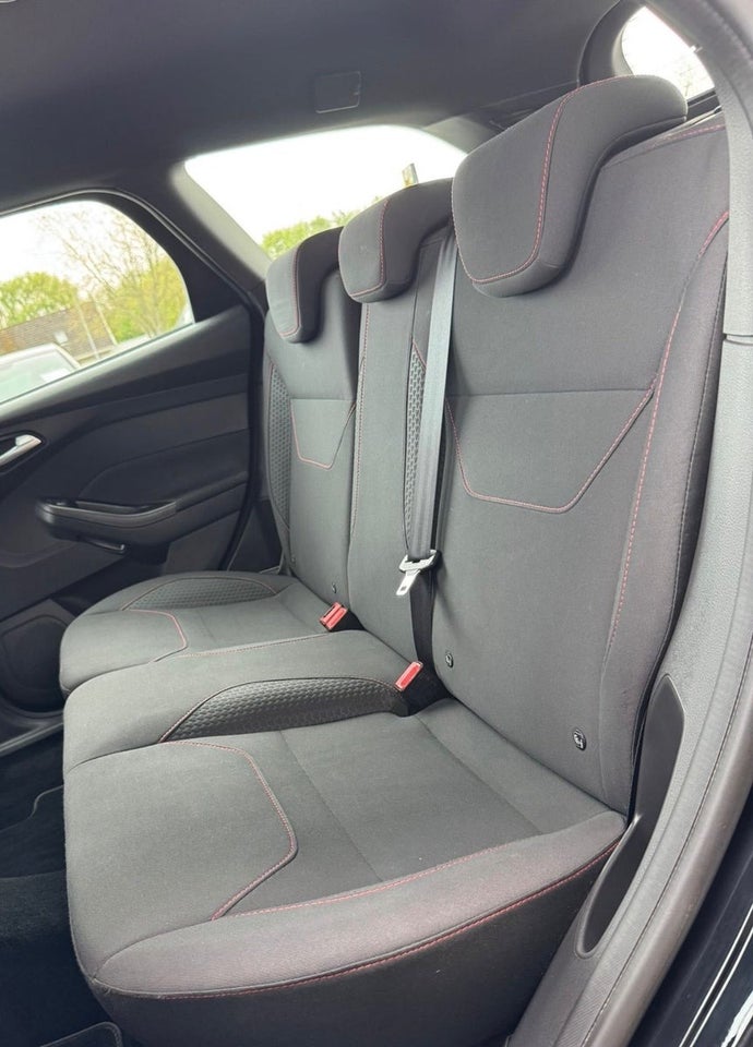 Ford Focus 1,5 EcoBlue ST-Line stc. 5d