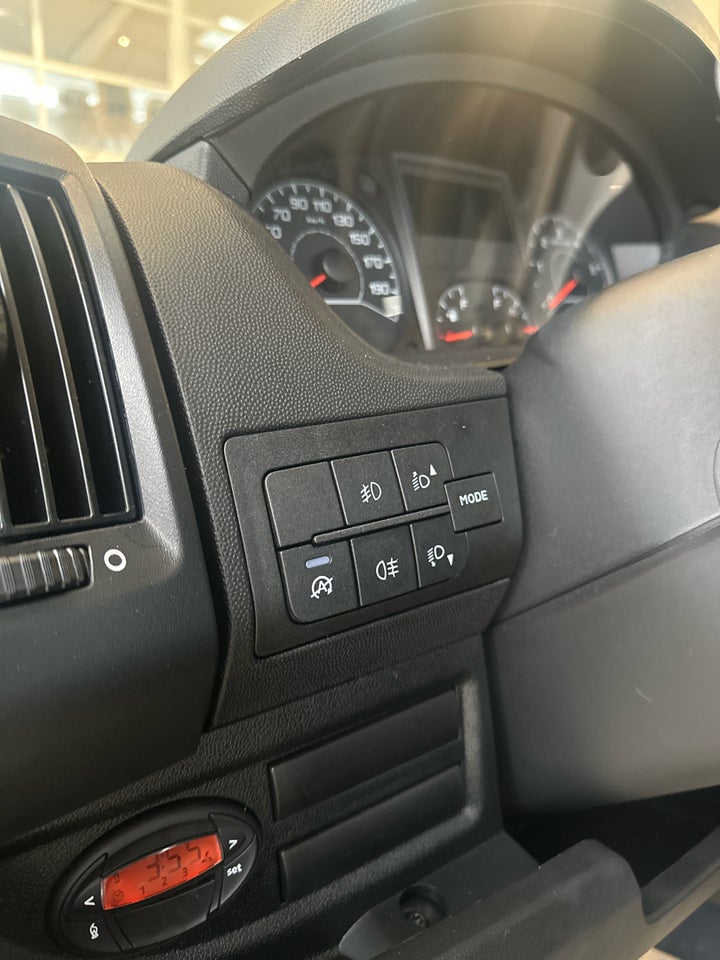 Peugeot Boxer 435 2,2 BlueHDi 165 L3 Plus 2d