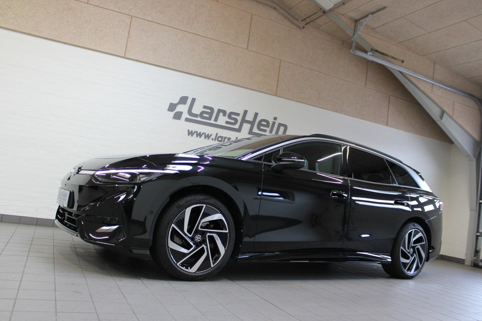 VW ID.7 77 Style Tourer 5d