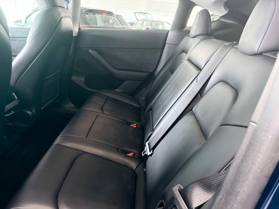 Tesla Model Y RWD 5d