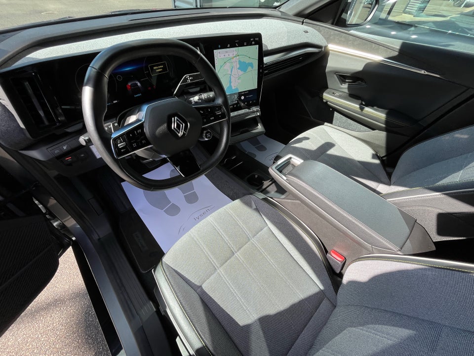 Renault Megane E-Tech 60 Techno 5d