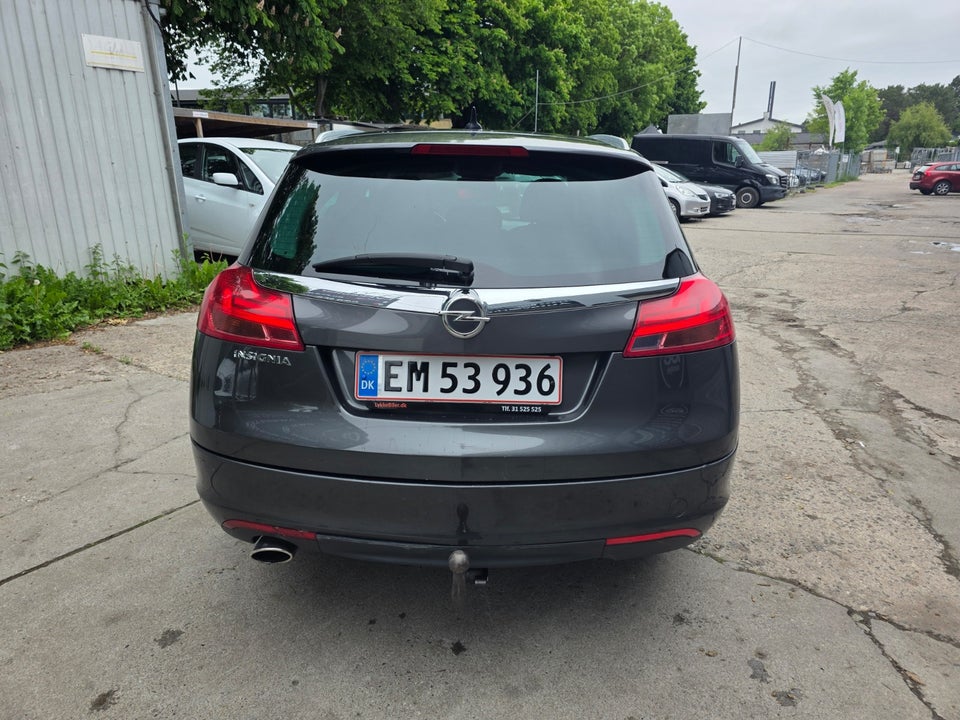Opel Insignia 1,8 Cosmo Sports Tourer 5d