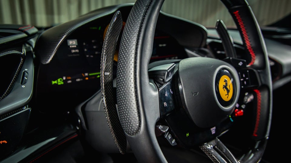 Ferrari SF90 Stradale 4,0 DCT 2d