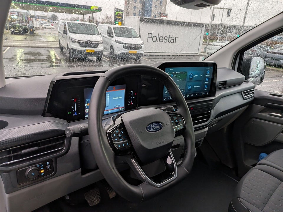 Ford Transit Custom 300S 2,0 EcoBlue Limited aut.